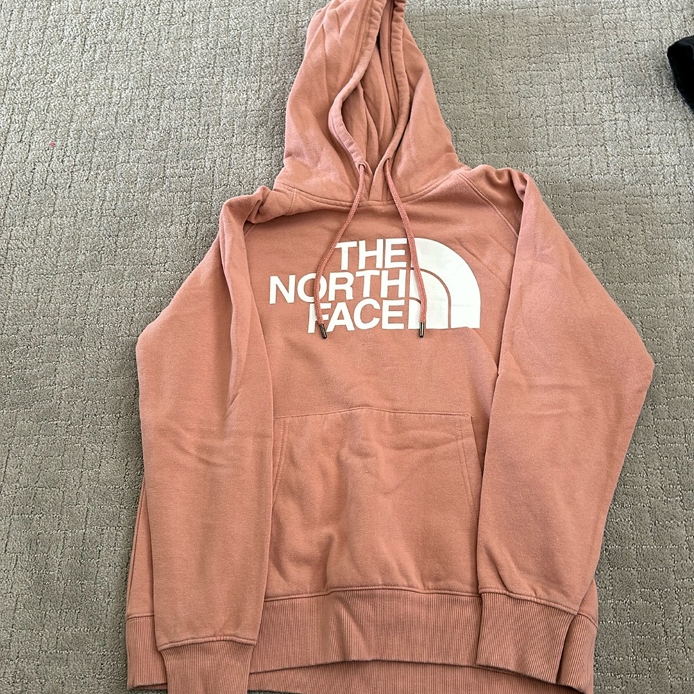 women’s Northface hoodie- medium